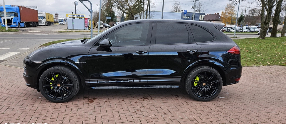 Porsche Cayenne cena 105900 przebieg: 275000, rok produkcji 2013 z Nidzica małe 232